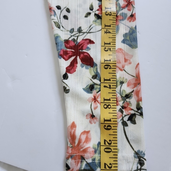 Emaline Petite Floral Print Button-Down Ruched Long Sleeved Blouse Size PS - Picture 10 of 10